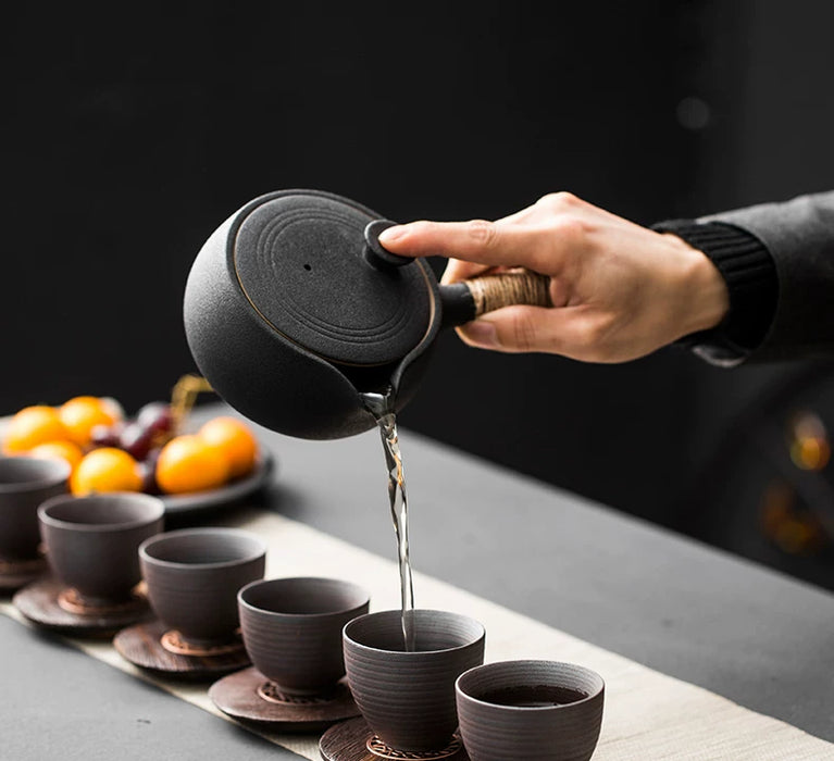 Japanese-style Rough Pottery Side-Handle Teapot — 500ml Handmade Ceramic