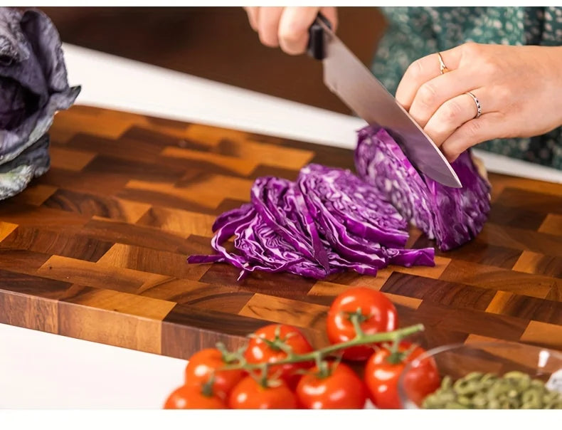 Large Wooden Chopping Board – Camellia Wood, Heavy‑Duty Grain (28 x 18 cm)