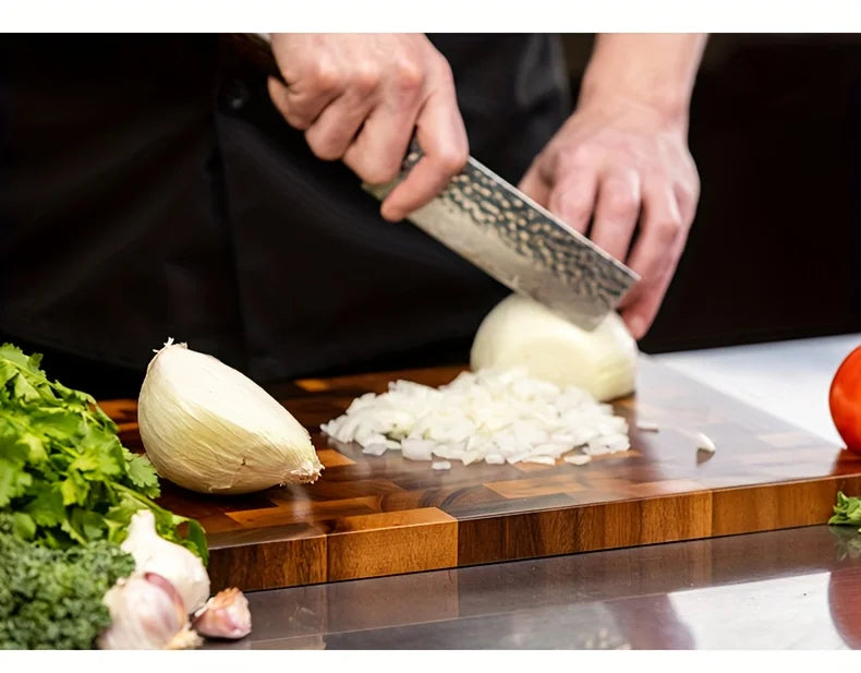 Large Wooden Chopping Board – Camellia Wood, Heavy‑Duty Grain (28 x 18 cm)